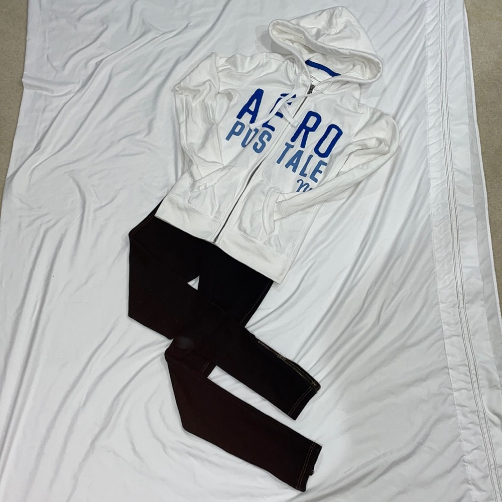 Aeropostale XS zip up hoodie and XS jeggings with zippers at ankles